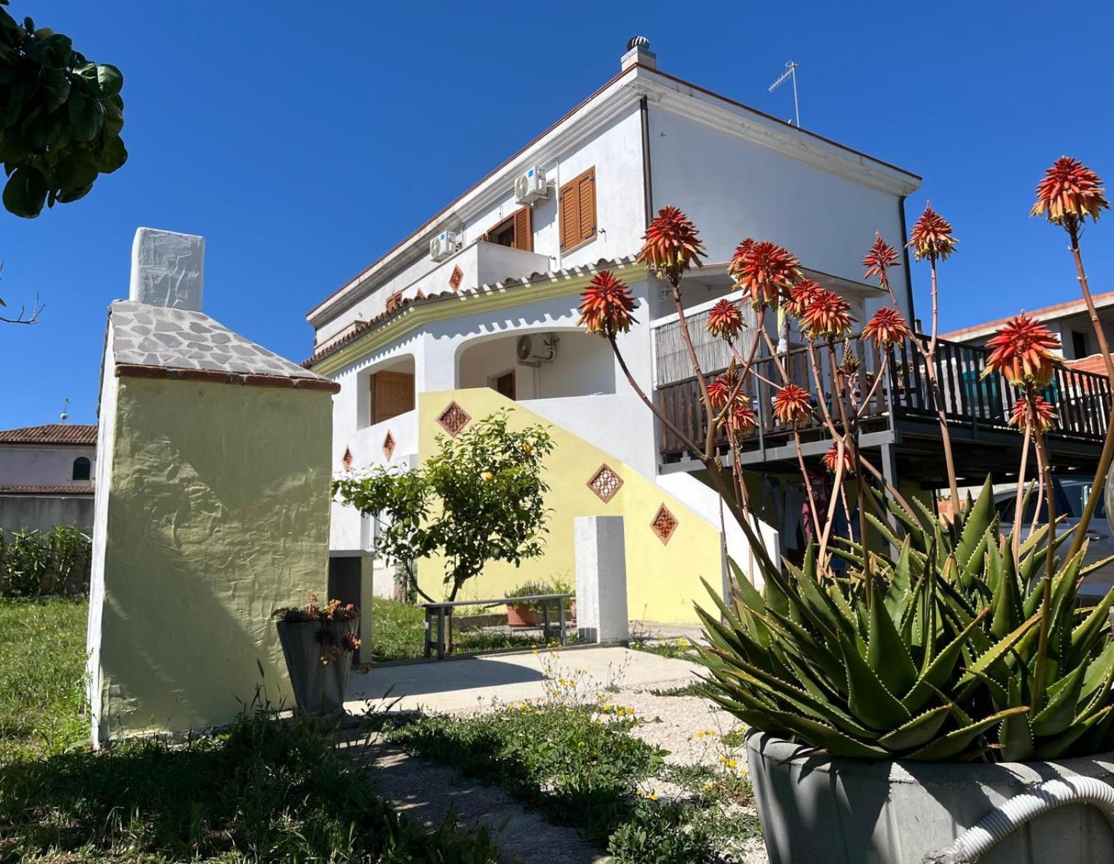 casa su rimediu Villa Orosei Exterior foto